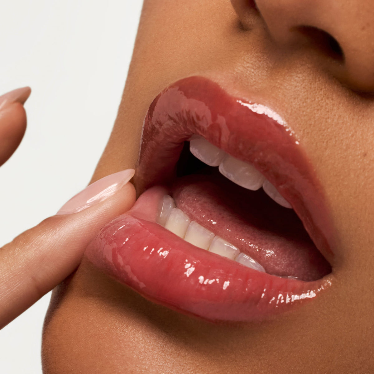 lip-butter-balm-poppy-g5 PDP_LBB-Poppy-2.jpg